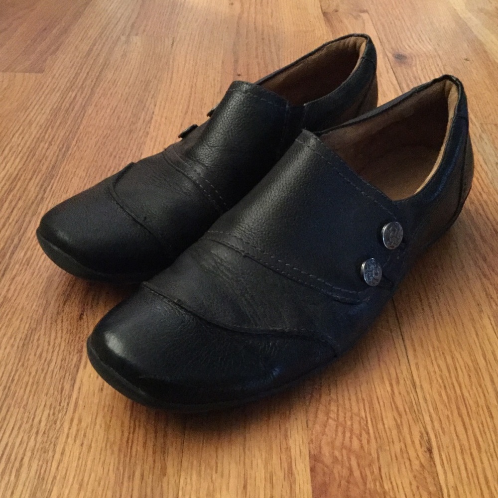 Naturalized Black Leather Slide